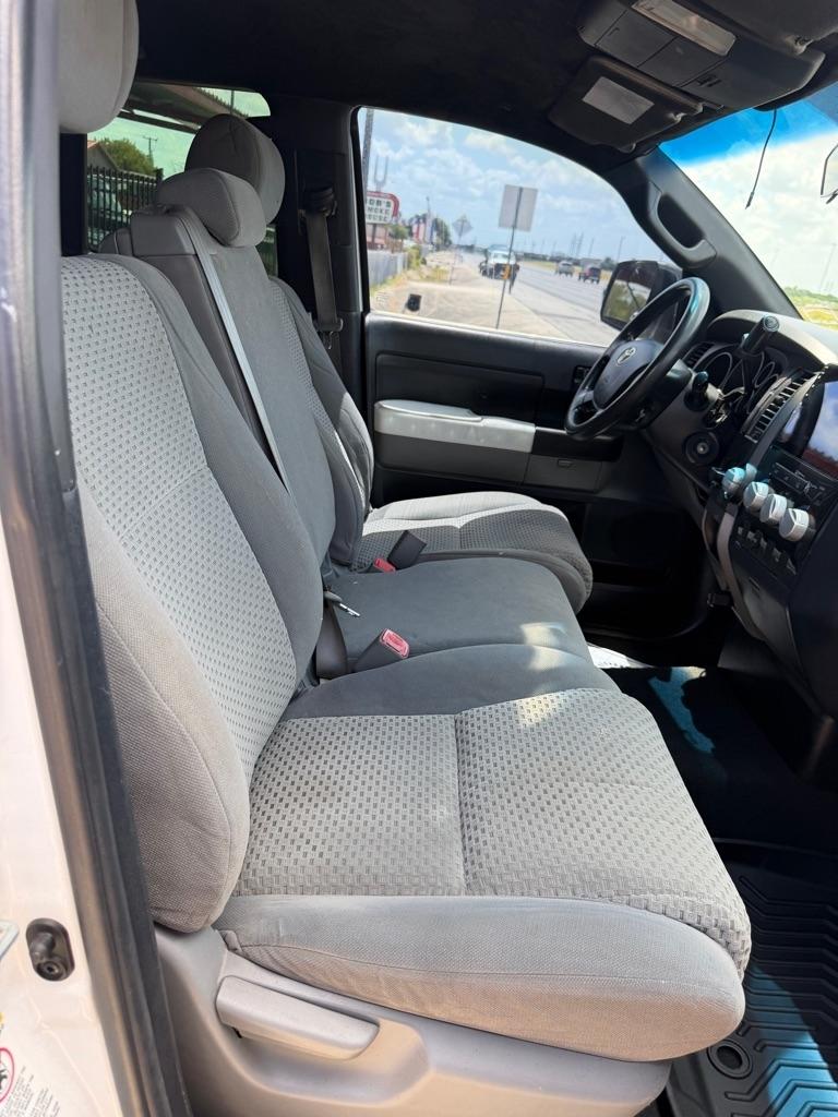 Toyota Tundra Tundra-Grade Double Cab 4.6L 2WD 2012