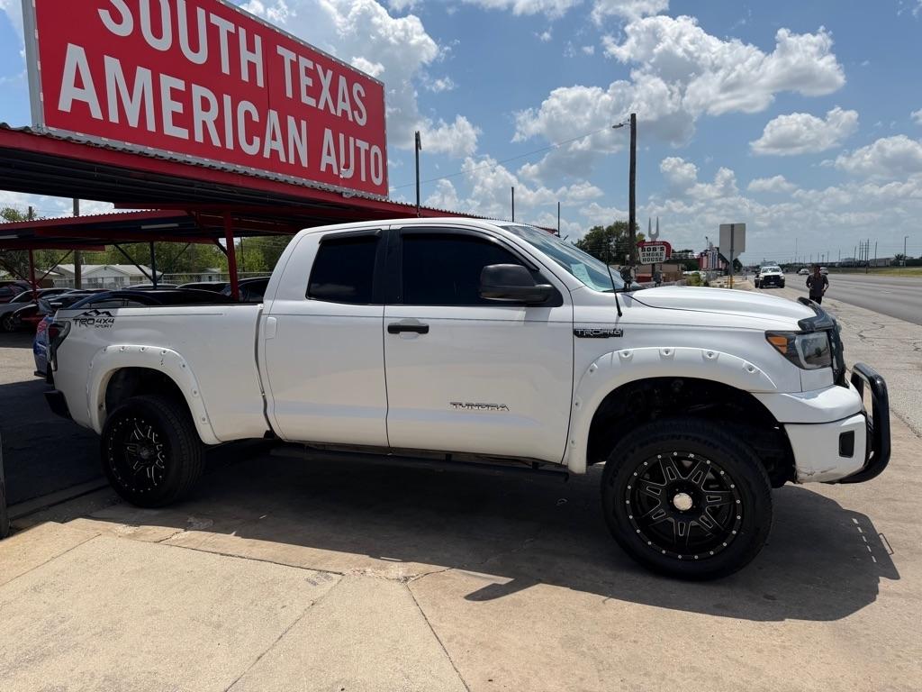 Toyota Tundra Tundra-Grade Double Cab 4.6L 2WD 2012