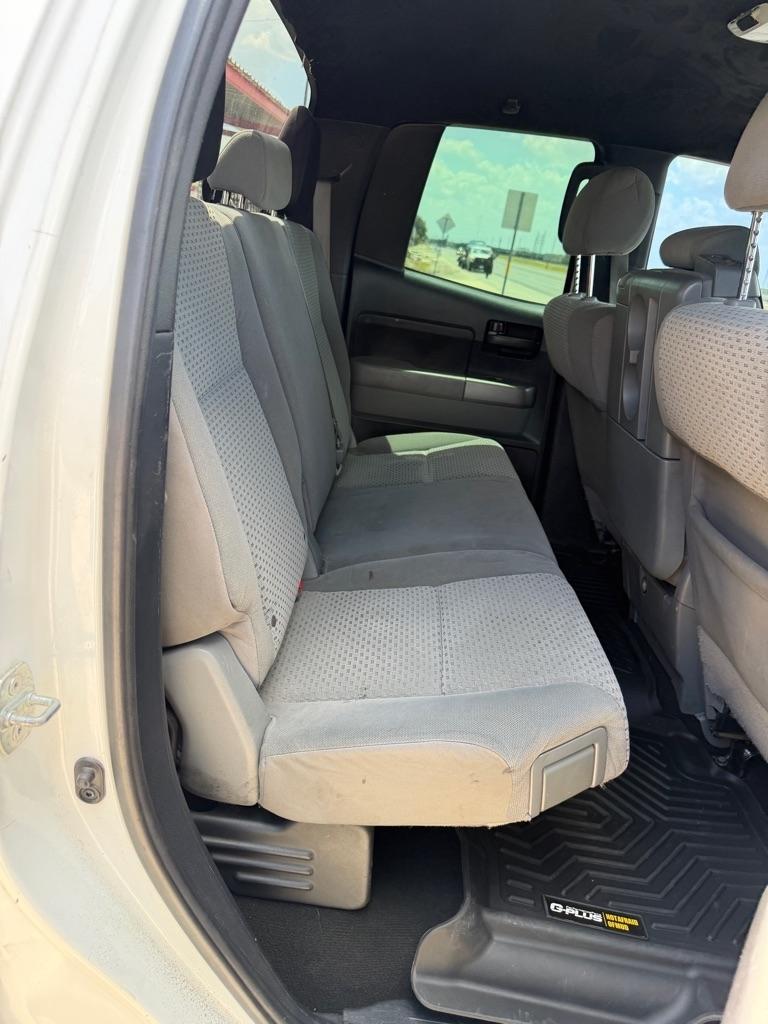Toyota Tundra Tundra-Grade Double Cab 4.6L 2WD 2012