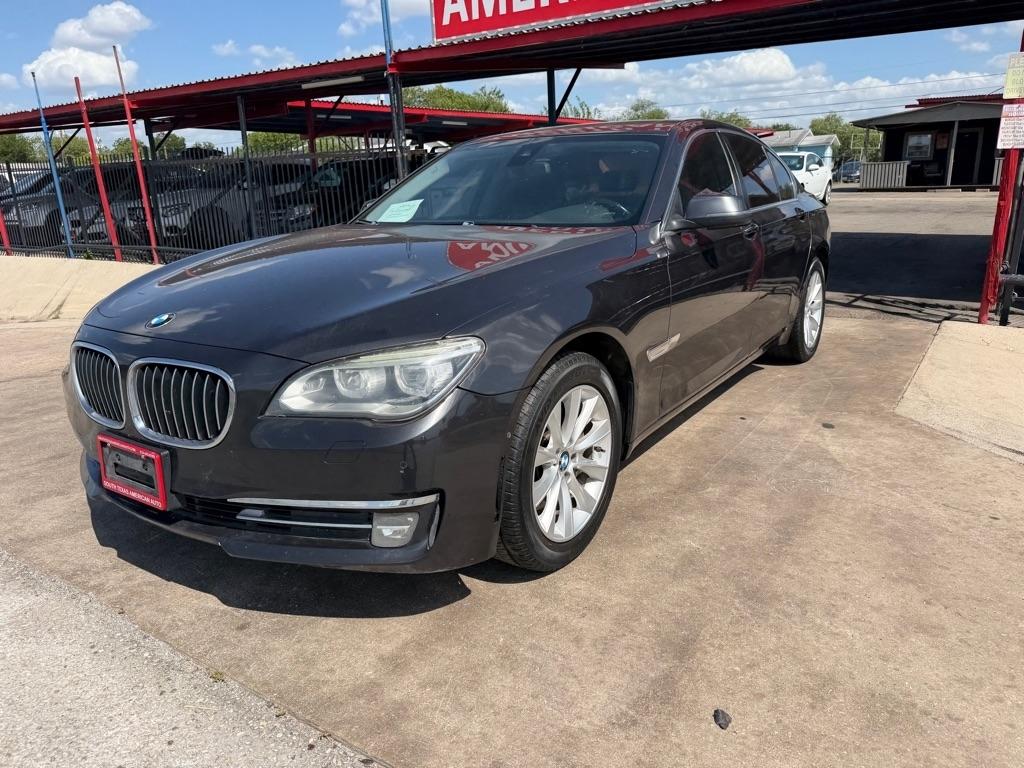 2015 BMW 7-Series 740i
