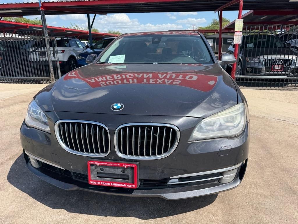 BMW 7-Series 740i 2015
