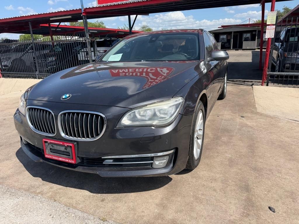 BMW 7-Series 740i 2015