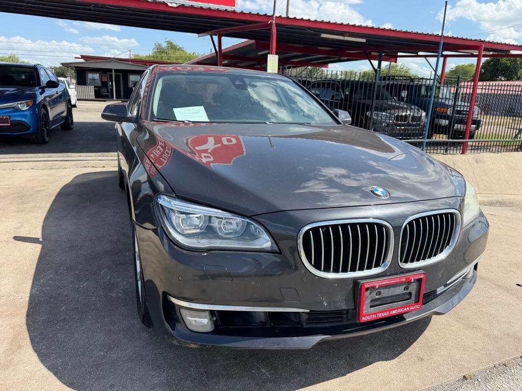 BMW 7-Series 740i 2015