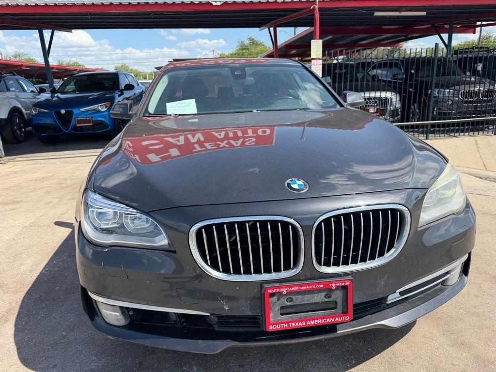 BMW 7-Series 740i 2015