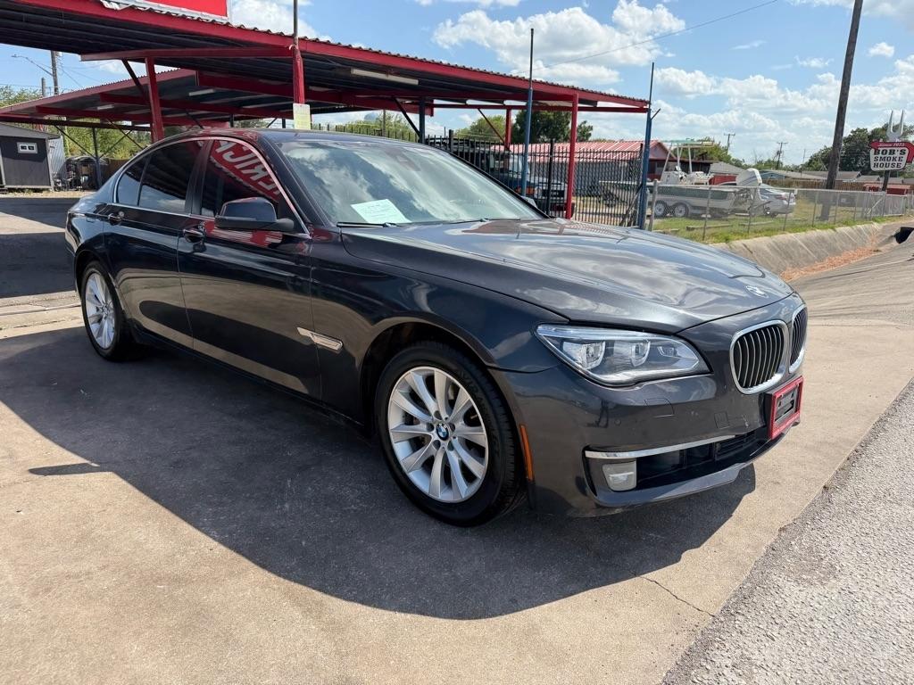 BMW 7-Series 740i 2015