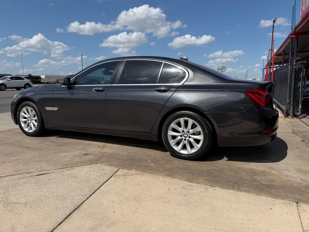 BMW 7-Series 740i 2015
