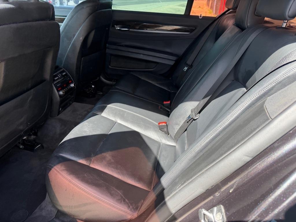 BMW 7-Series 740i 2015