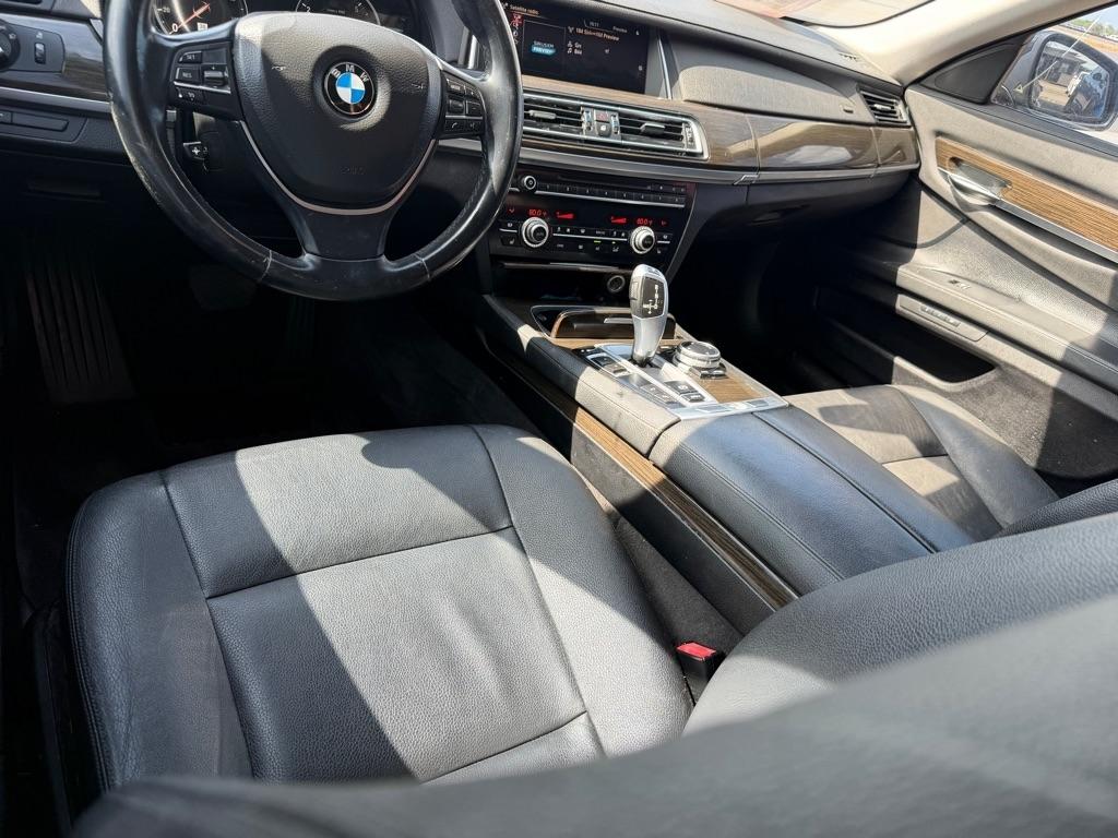 BMW 7-Series 740i 2015