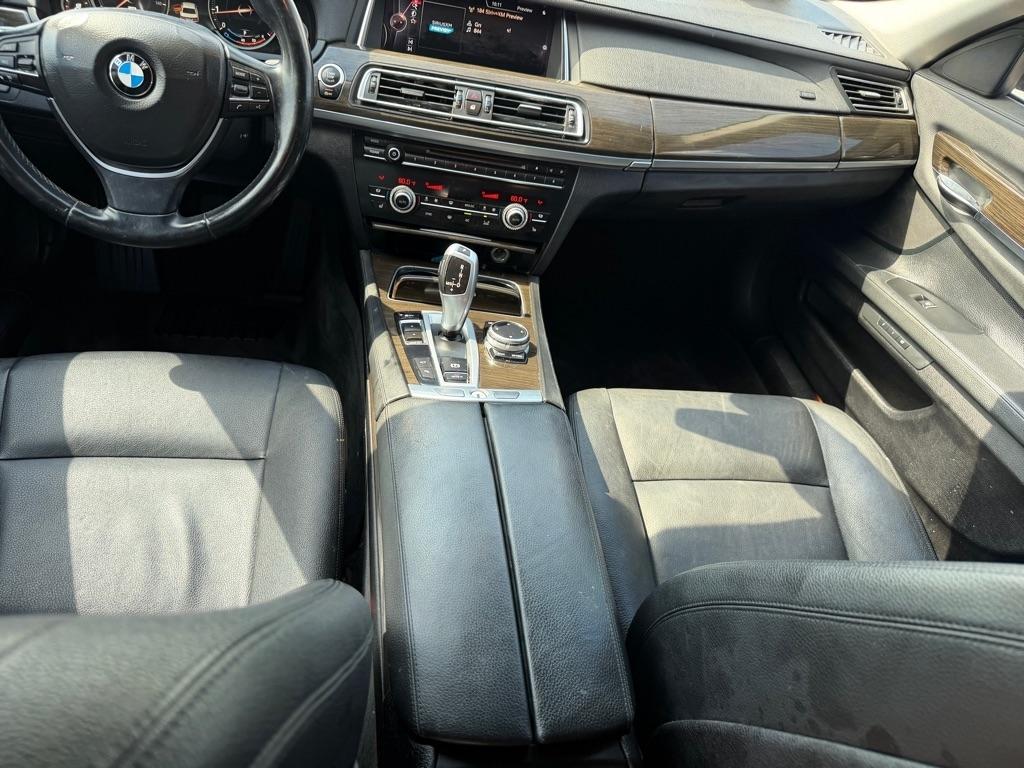BMW 7-Series 740i 2015