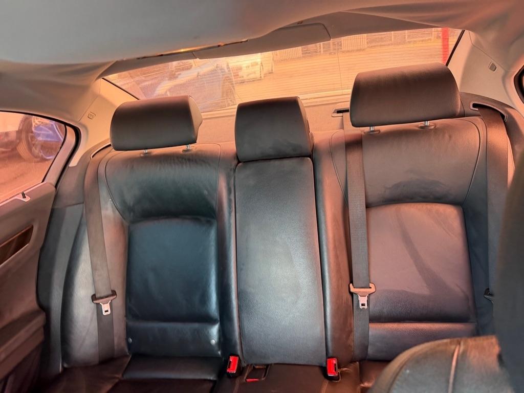 BMW 7-Series 740i 2015