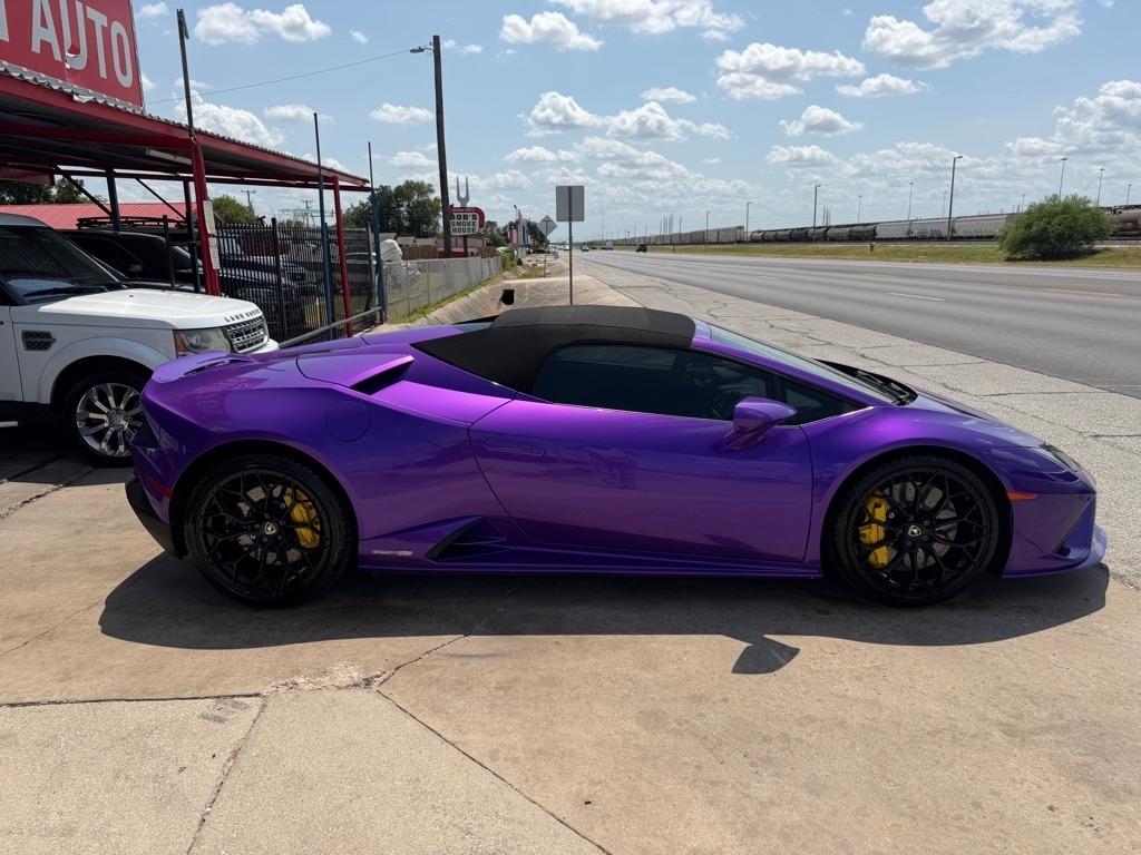 Lamborghini Huracan EVO Spyder 2021