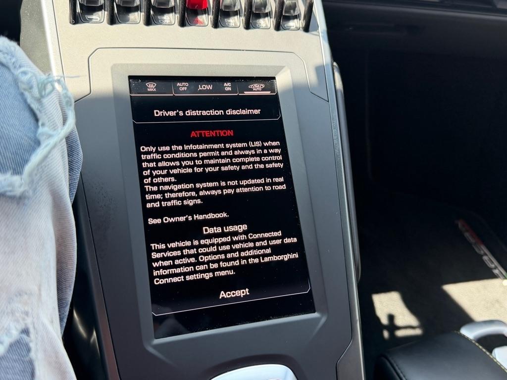 Lamborghini Huracan EVO Spyder 2021