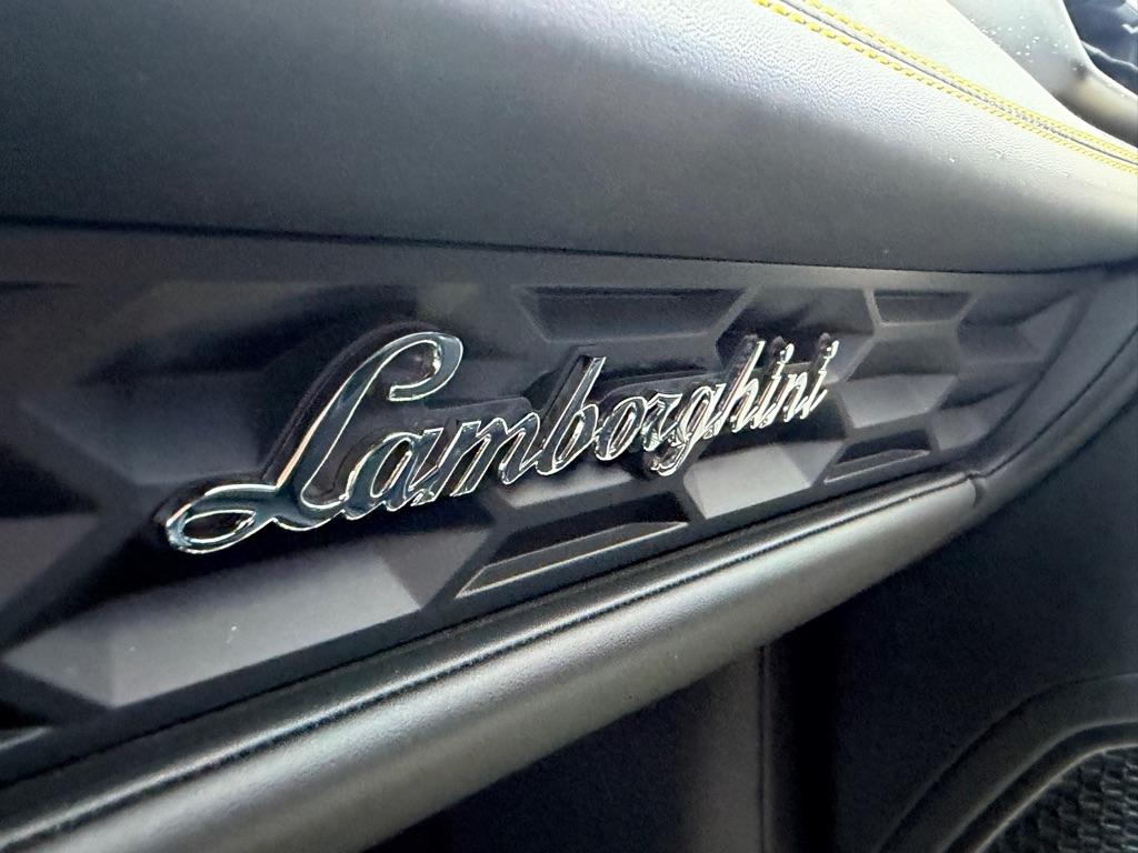 Lamborghini Huracan EVO Spyder 2021
