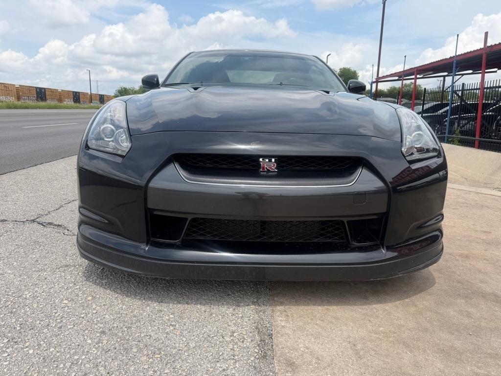 Nissan GT-R Coupe 2010