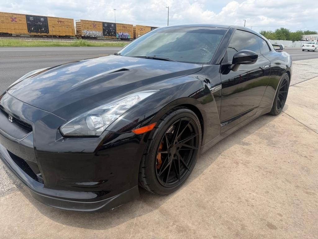 Nissan GT-R Coupe 2010
