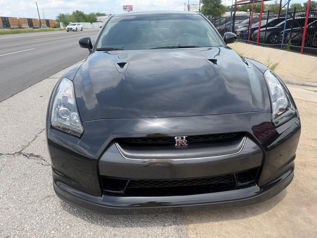 Nissan GT-R Coupe 2010