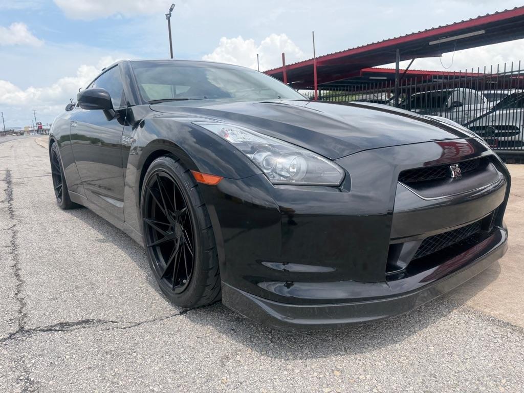 Nissan GT-R Coupe 2010