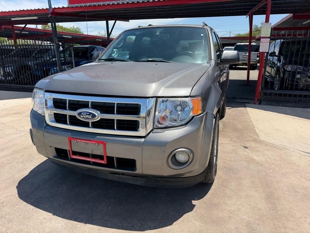Ford Escape XLT 4WD 2011