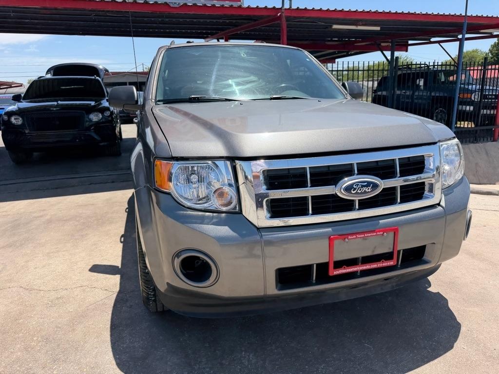 Ford Escape XLT 4WD 2011
