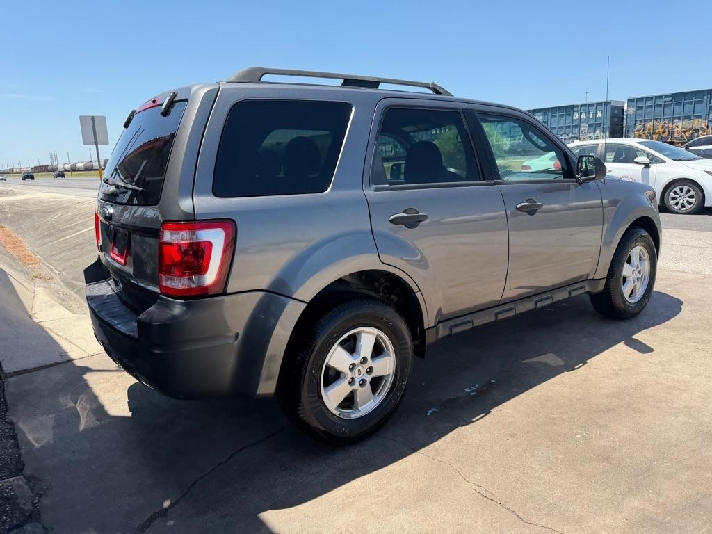 Ford Escape XLT 4WD 2011