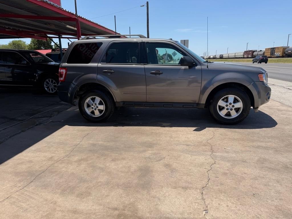 Ford Escape XLT 4WD 2011