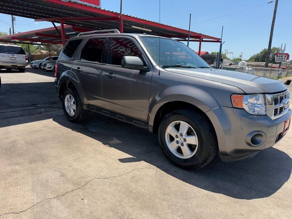 Ford Escape XLT 4WD 2011