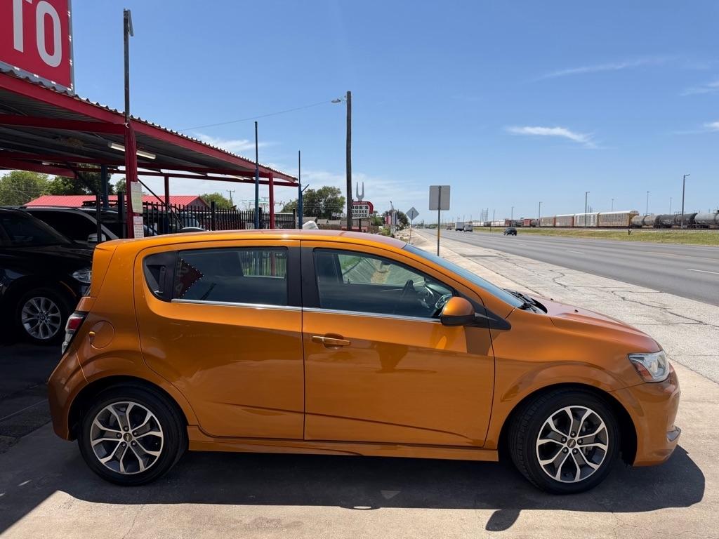 Chevrolet Sonic LT Auto 5-Door 2017