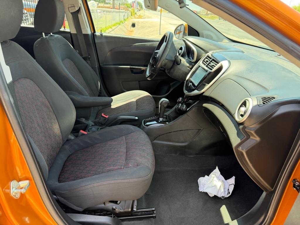 Chevrolet Sonic LT Auto 5-Door 2017