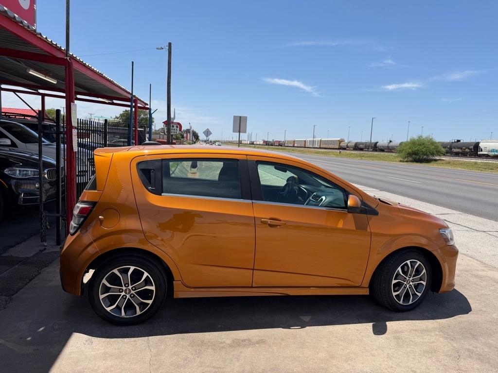 Chevrolet Sonic LT Auto 5-Door 2017