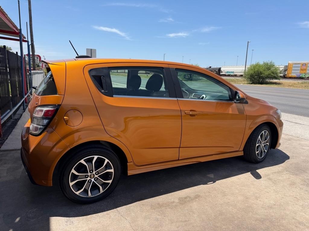 Chevrolet Sonic LT Auto 5-Door 2017