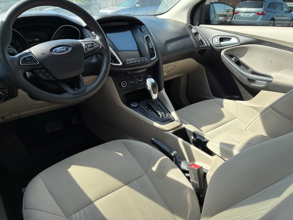 Ford Focus Titanium Sedan 2015