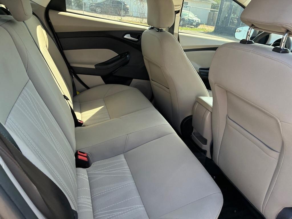 Ford Focus Titanium Sedan 2015