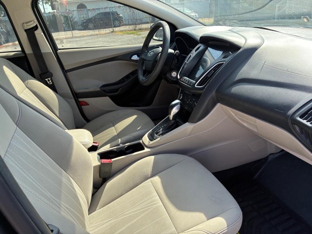Ford Focus Titanium Sedan 2015