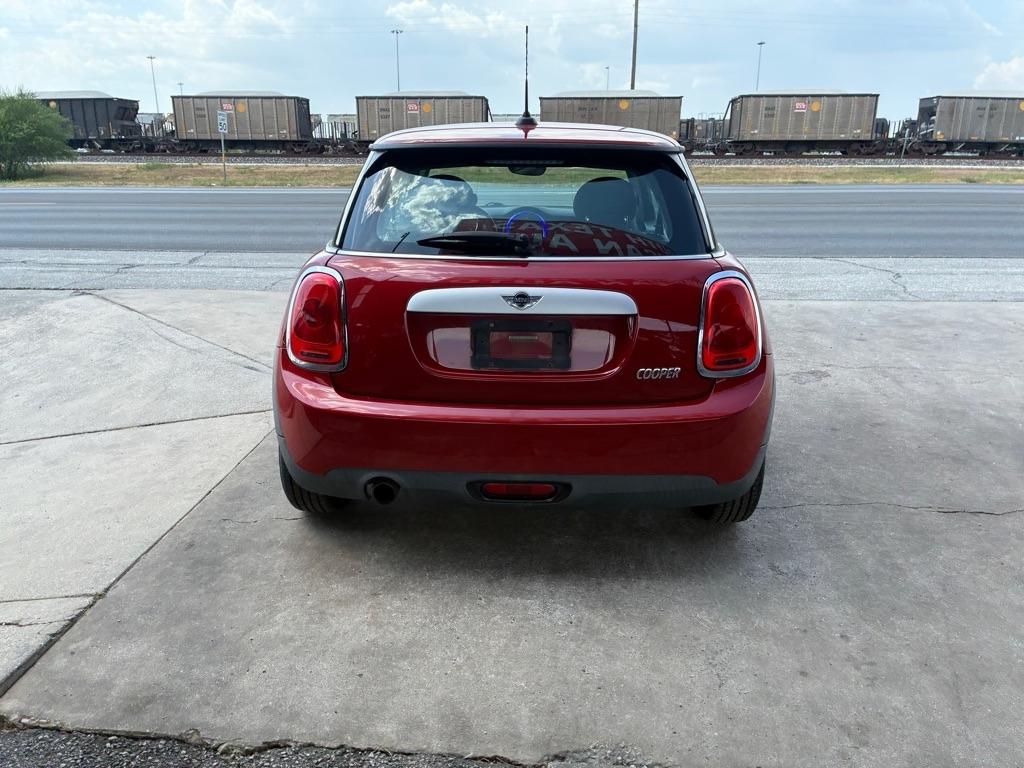 MINI Cooper Base 2015