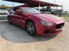 2016 Maserati Ghibli 