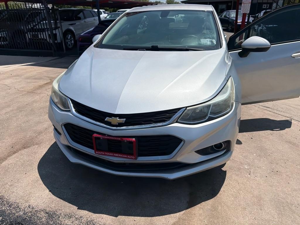 Chevrolet Cruze LS Auto 2018