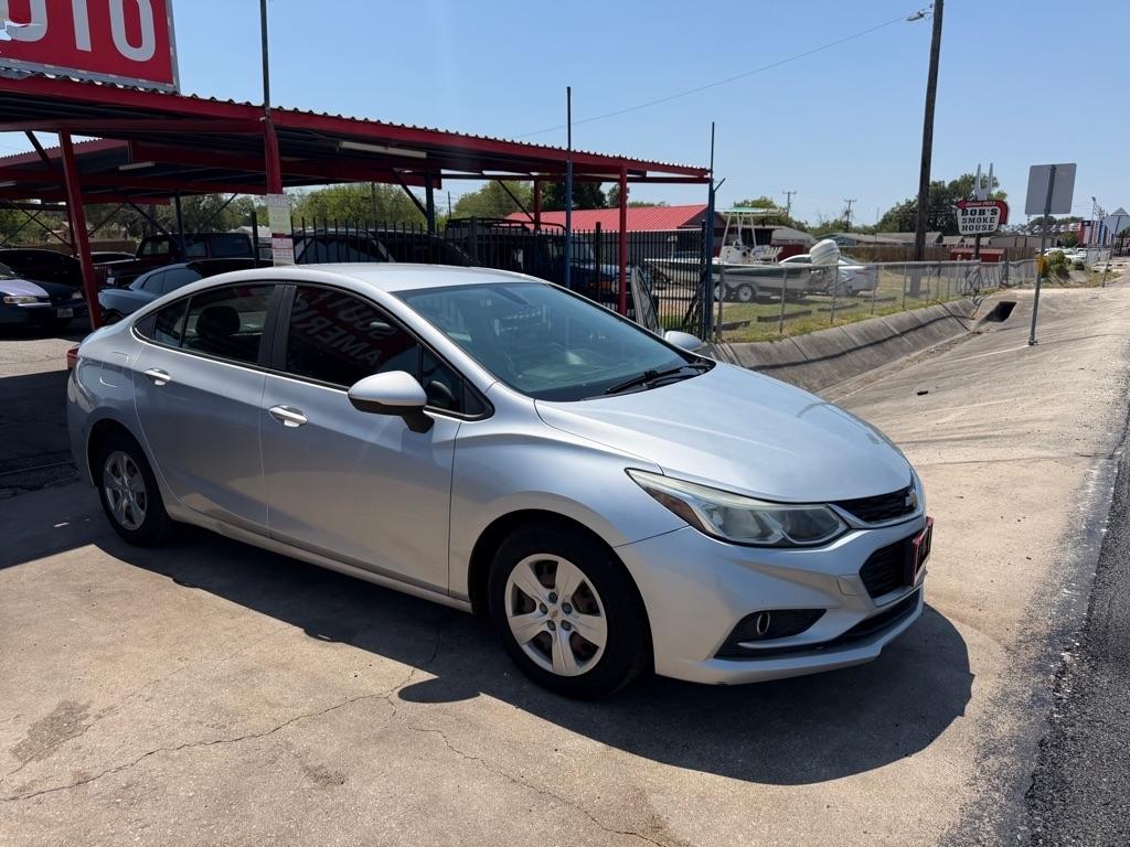 Chevrolet Cruze LS Auto 2018