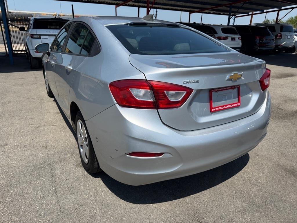 Chevrolet Cruze LS Auto 2018