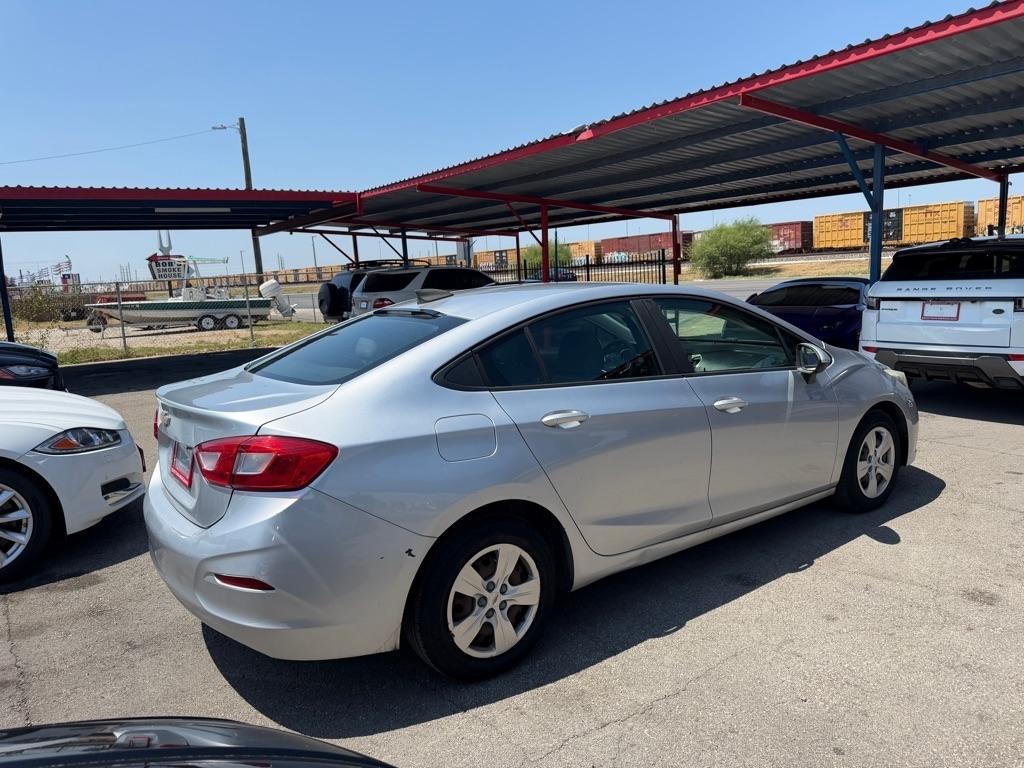 Chevrolet Cruze LS Auto 2018