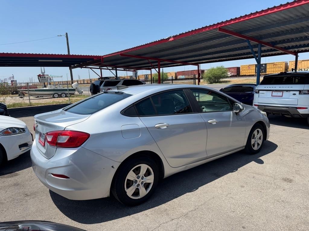Chevrolet Cruze LS Auto 2018