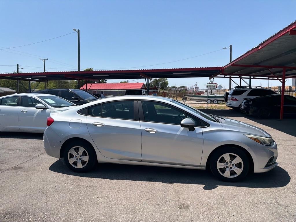 Chevrolet Cruze LS Auto 2018
