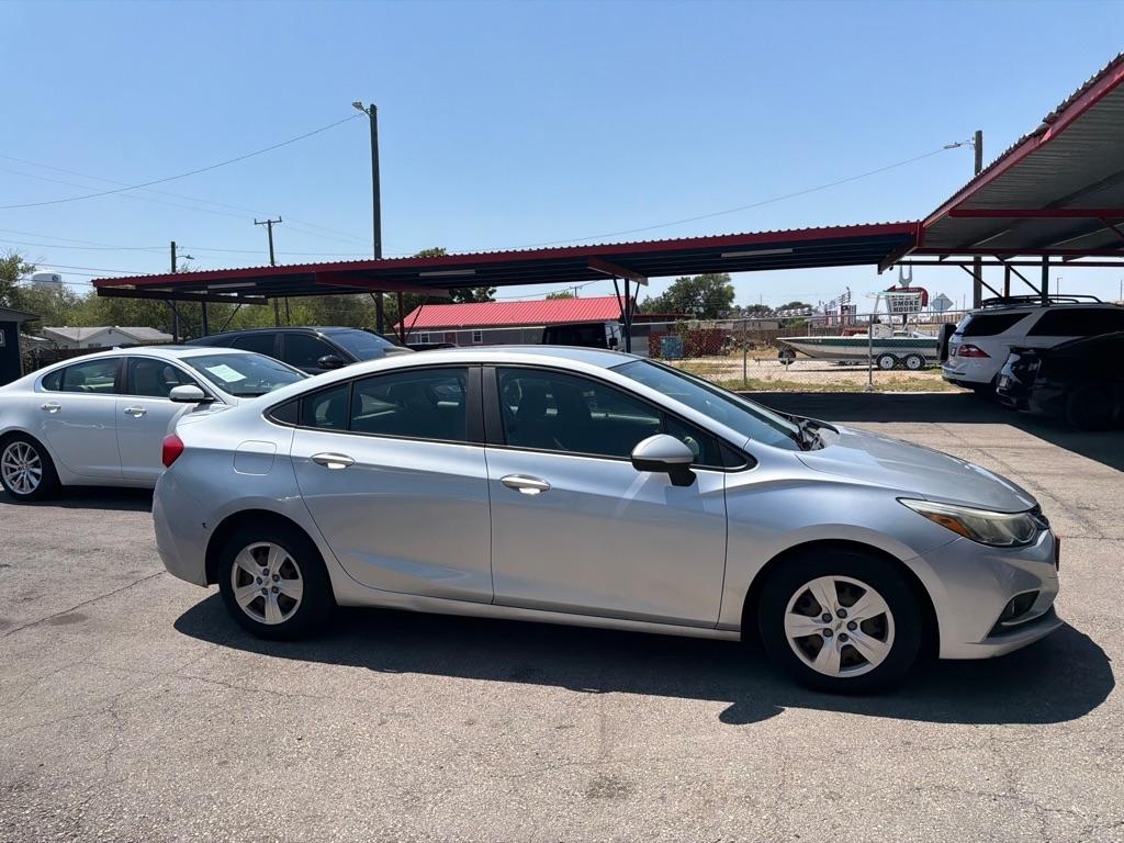 Chevrolet Cruze LS Auto 2018
