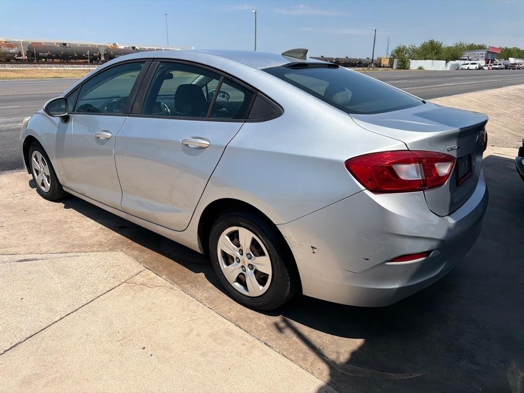 Chevrolet Cruze LS Auto 2018