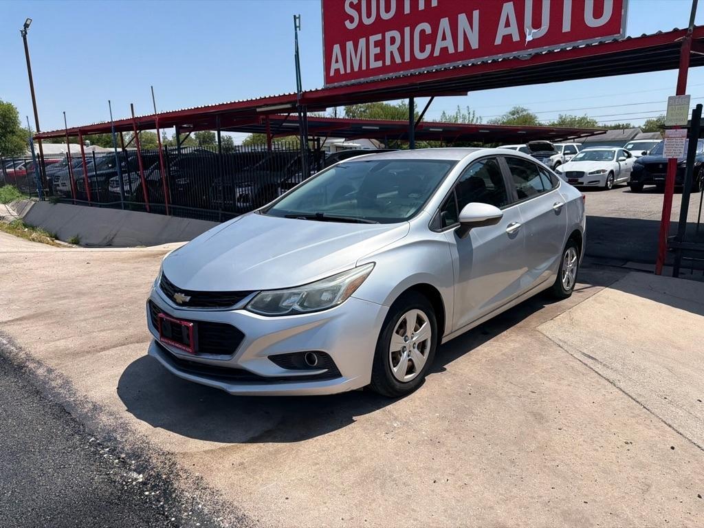 Chevrolet Cruze LS Auto 2018