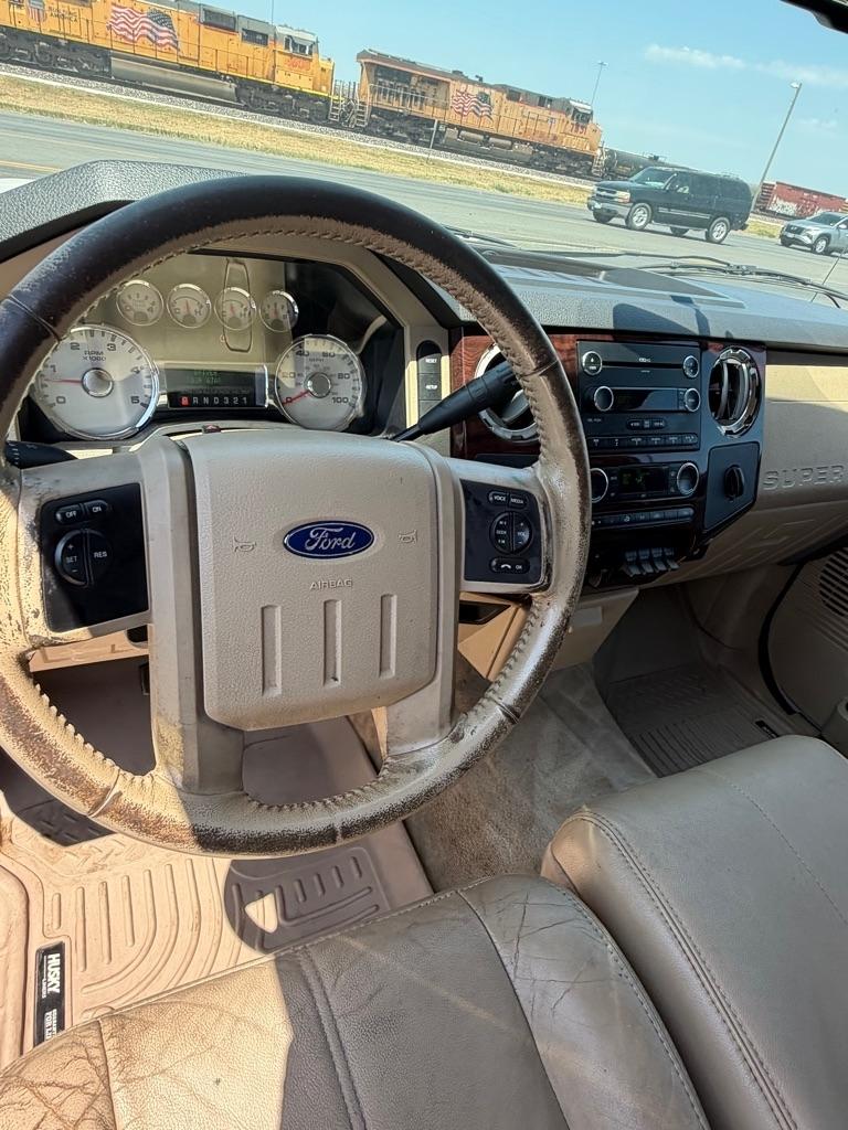 Ford F-250 SD XL Crew Cab 4WD 2009