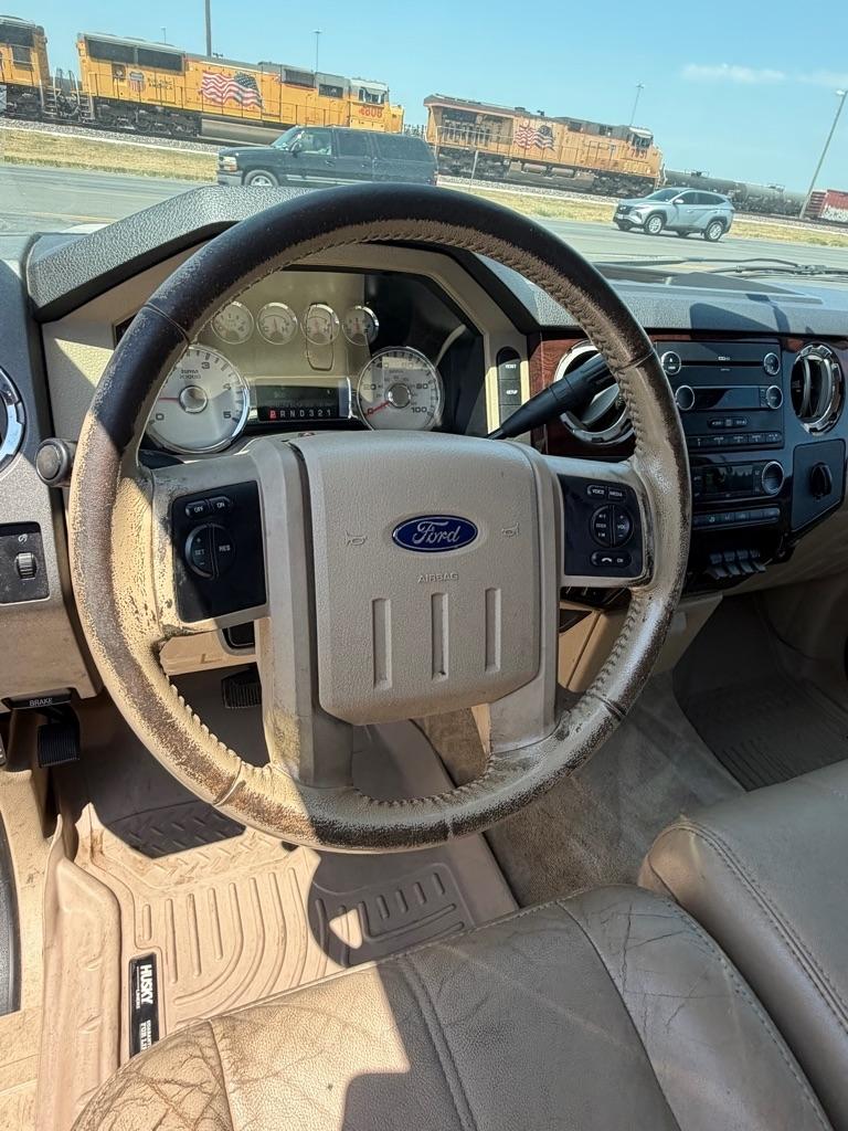 Ford F-250 SD XL Crew Cab 4WD 2009