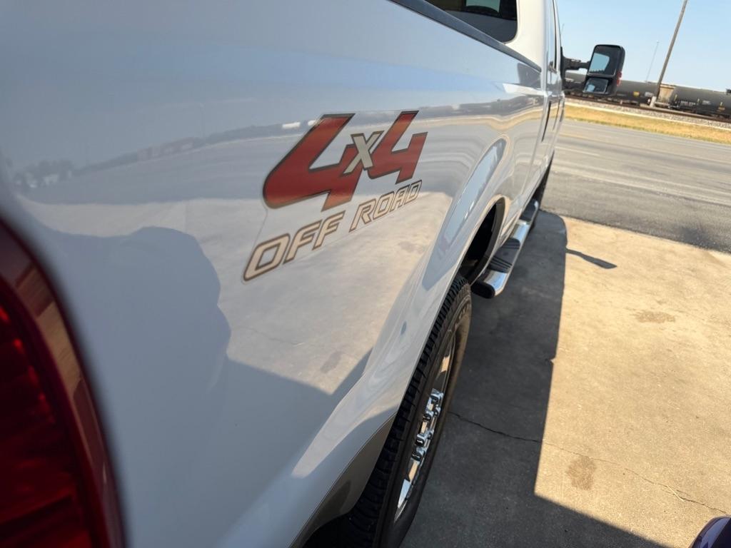 Ford F-250 SD XL Crew Cab 4WD 2009