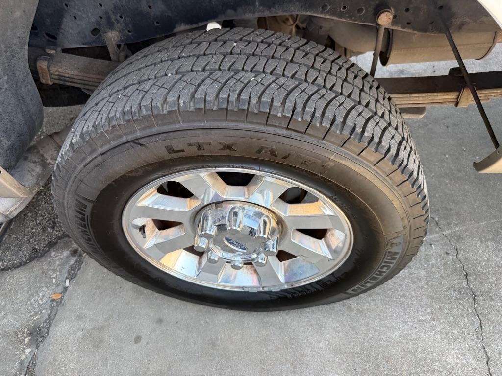 Ford F-250 SD XL Crew Cab 4WD 2009