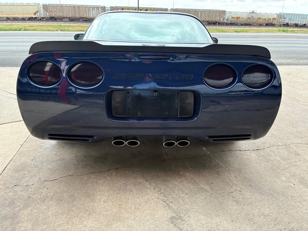 Chevrolet Corvette Coupe 2004