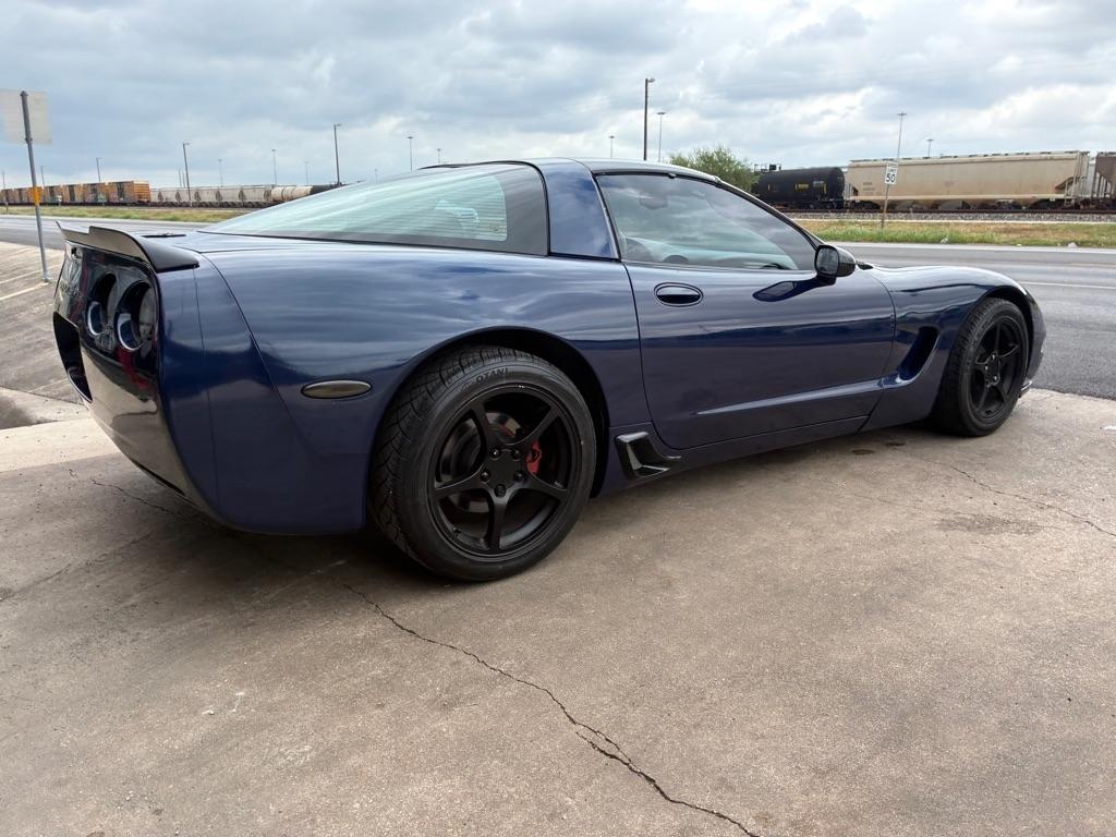 Chevrolet Corvette Coupe 2004